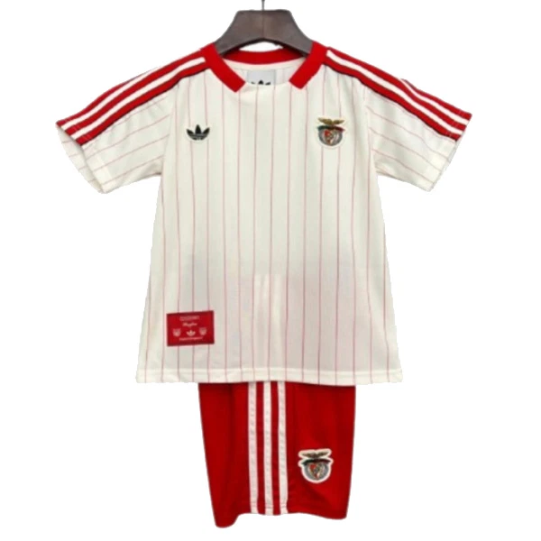 Fotbalové Dresy SL Benfica Terrace Icons Dětské 2025-26 Fotbalové Dresy SL Benfica Terrace Icons Dětské 2025-26