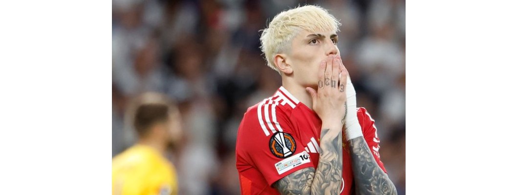 Alejandro Garnacho opustil Manchester United bez dresu s číslem 7 Alejandro Garnacho opustil Manchester United bez dresu s číslem 7
