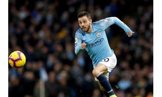 Bernardo Silva podepíše s Barcelonou dvouletou smlouvu