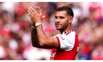 Bruno Guimarães získal trofej hned ve svém prvním vystoupení za Arsenal