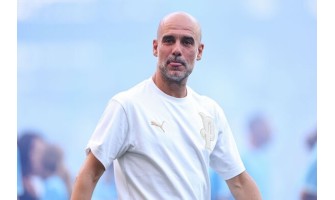 Dvě fotografie spojené z éry Manchesteru City známé jako éra Pepa Guardioly