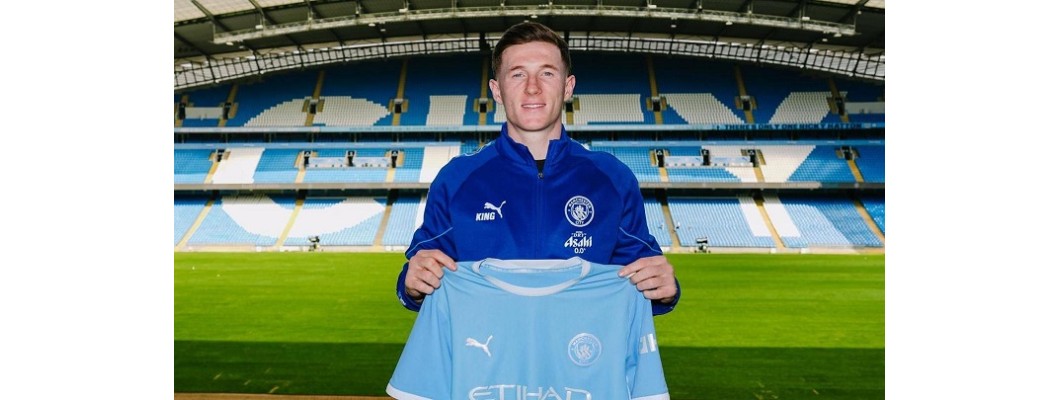 Hráči s přestupovými poplatky přesahujícími 100 milionů eur v letním přestupovém období Premier League 2026