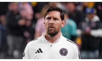 Lionel Messi má zase dlouhé vlasy Lionel Messi má zase dlouhé vlasy