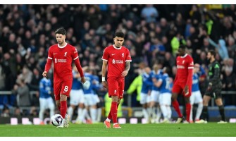 Liverpool prohrál s Evertonem poprvé po třech letech Liverpool prohrál s Evertonem poprvé po třech letech