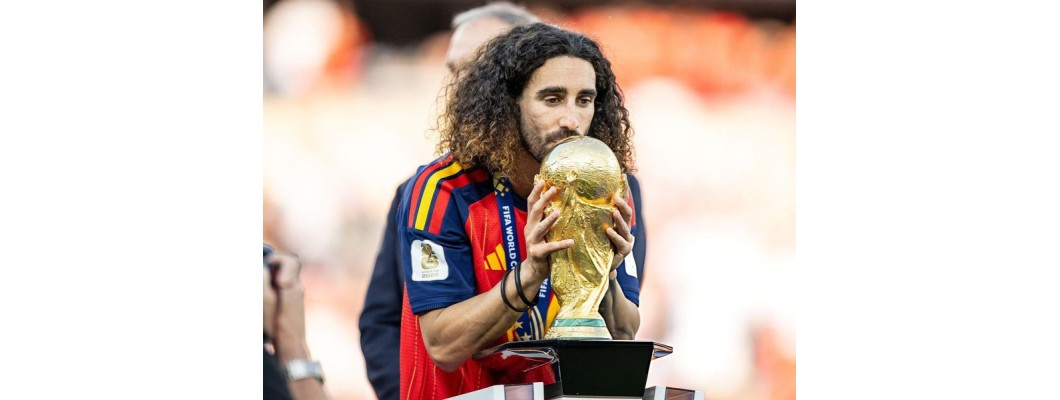 Nejšťastnějším hráčem tohoto léta je bezpochyby Marc Cucurella, který se připojil k Realu Madrid Nejšťastnějším hráčem tohoto léta je bezpochyby Marc Cucurella, který se připojil k Realu Madrid