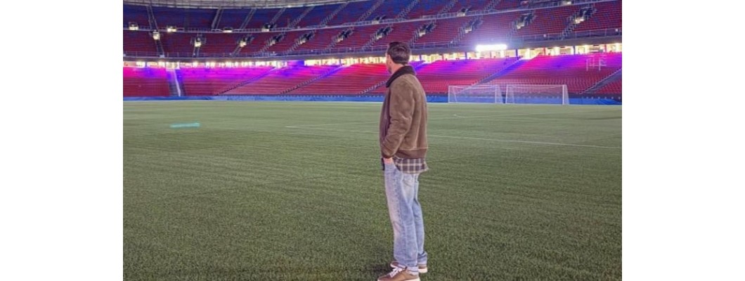 Návrat Lionela Messiho na Camp Nou vyvolal bouřlivou diskusi