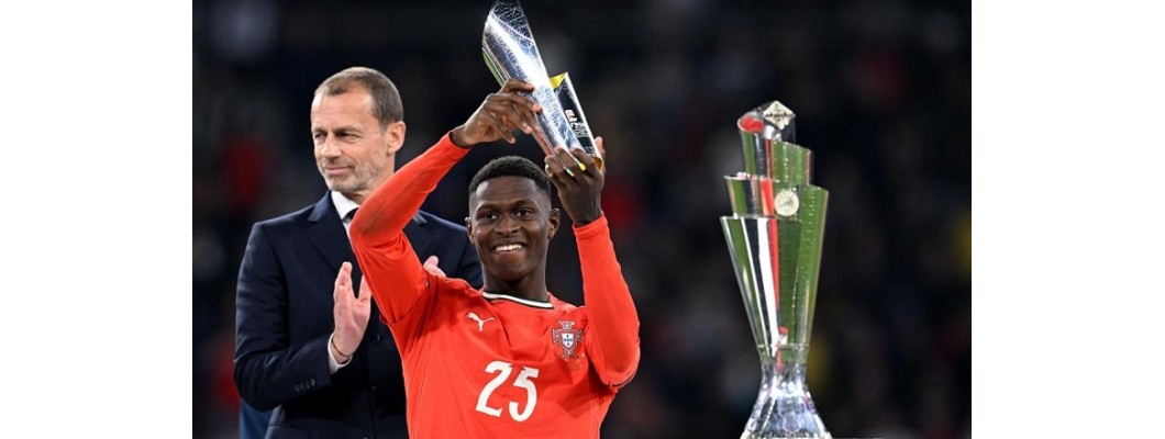 Paris Saint-Germain opustil obránce Nuno Mendesův růstový příběh Paris Saint-Germain opustil obránce Nuno Mendesův růstový příběh