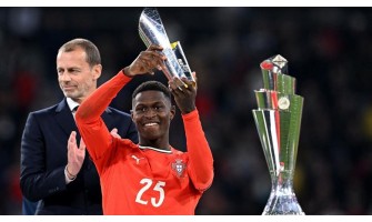 Paris Saint-Germain opustil obránce Nuno Mendesův růstový příběh Paris Saint-Germain opustil obránce Nuno Mendesův růstový příběh