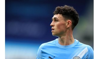 Phil Foden je na vrcholu seznamu hráčů Premier League s největším poklesem hodnoty