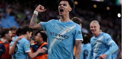 Podobnosti mezi mladým hráčem Manchesteru City Nicem O'Reillym a Leroyem Saném