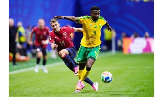 Pro mnoho profesionálních fotbalistů je 40 let koncem kariéry