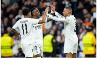 Real Madrid také dosáhl stabilní výkonnosti skupiny mladých hráčů Real Madrid také dosáhl stabilní výkonnosti skupiny mladých hráčů