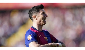 Robert Lewandowski nedostal další jednání o prodloužení smlouvy od FC Barcelona Robert Lewandowski nedostal další jednání o prodloužení smlouvy od FC Barcelona