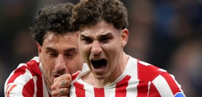 Různá média se žertem zmiňovala o Juliánově Álvarezově postavě šampiona