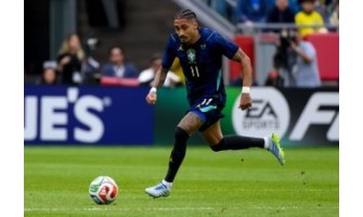 Zranění Raphinhy Belloli v brazilském národním týmu vyvolalo bouřlivou diskusi